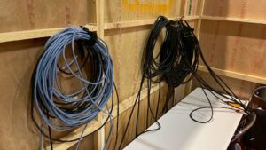 【映像部】物流展示会のLED設置・撤去・映像送出