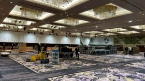 【映像事業部】企業周年パーティーのLED設置・撤去